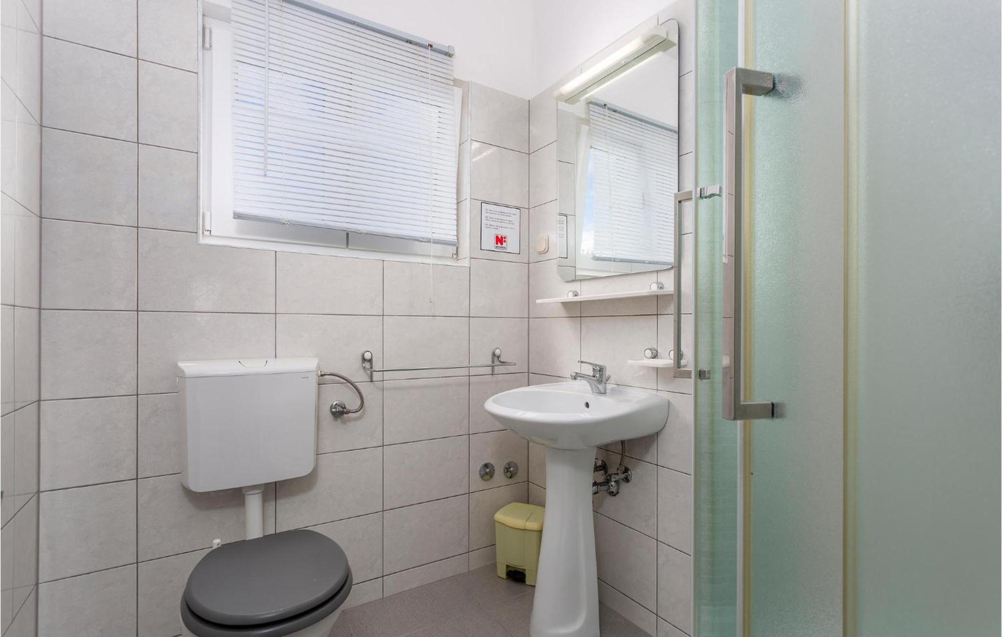 Beautiful Apartment In Pinezici With Wifi Esterno foto