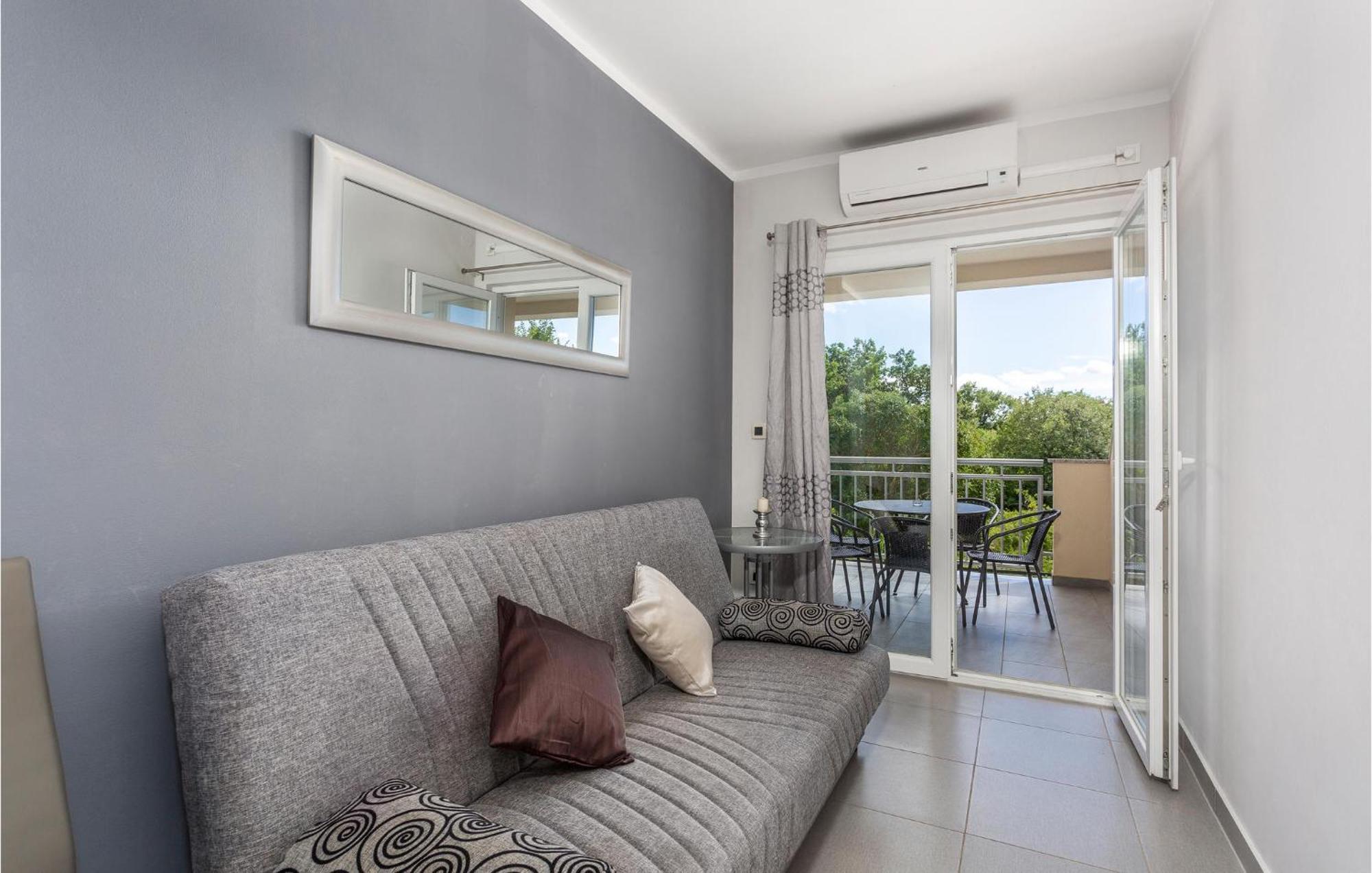 Beautiful Apartment In Pinezici With Wifi Esterno foto